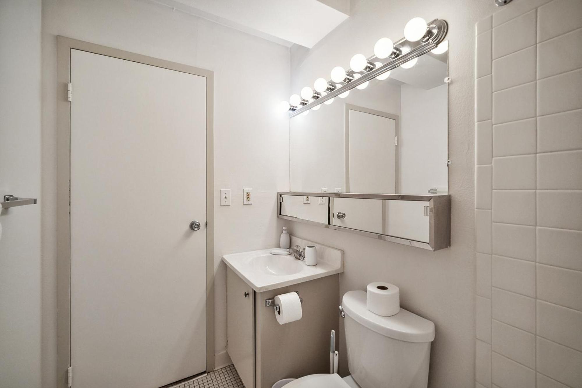 Apartment Pp 2312 Modern Corporate 1br, Pool, Gym Harrisburg