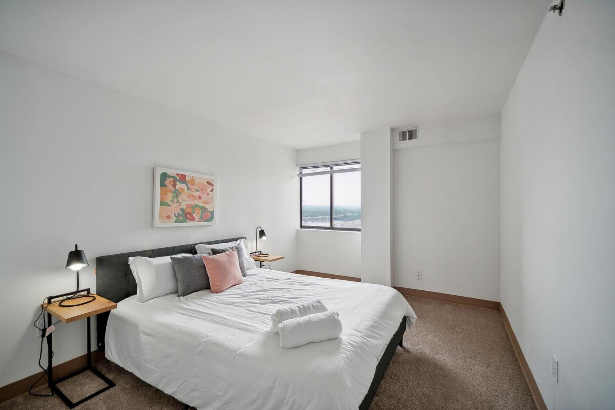 Pp 2312 Modern Corporate 1br, Pool, Gym Apartment